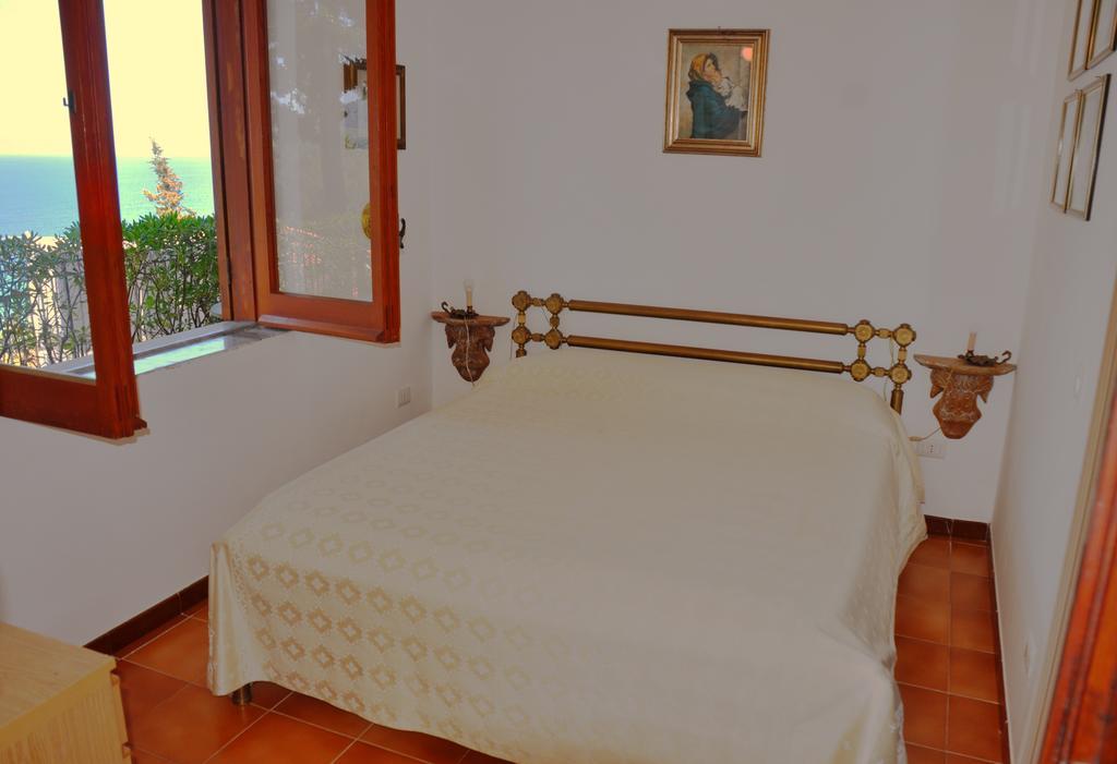 Villa Laura Sea View Apartments Santa Maria di Castellabate Eksteriør bilde