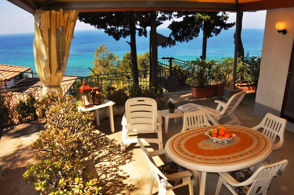 Villa Laura Sea View Apartments Santa Maria di Castellabate Eksteriør bilde