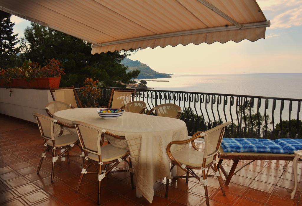 Villa Laura Sea View Apartments Santa Maria di Castellabate Eksteriør bilde